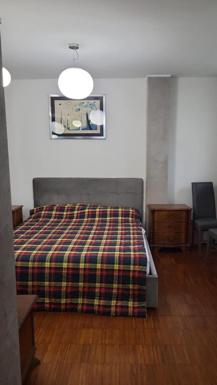 Lussuosa Villa Vicino Alla Stazione Caronno Pertusella ภายนอก รูปภาพ
